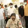 गुजरात के व्यापारी से 24.90 लाख लूट में 2 कॉन्स्टेबल समेत 6 आरोपी गिरफ्तार, 1 सिपाही और 3 अपराधी फरार