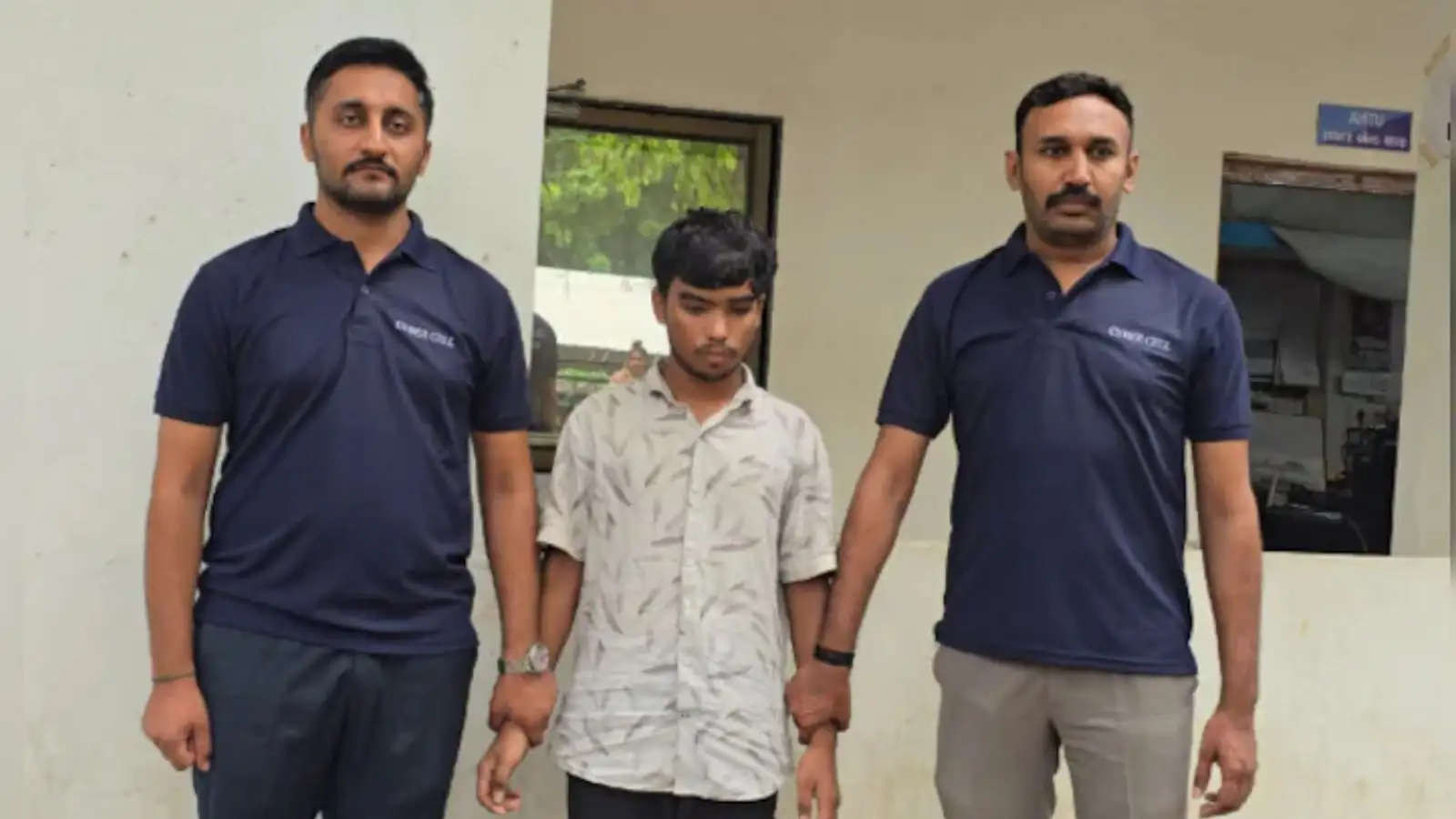 AI का खतरनाक खेल! कानपुर के 11वीं ड्रॉपआउट युवक ने बनाए फेक बैंकिंग ऐप, देशभर के साइबर गैंग को करता था सप्लाई