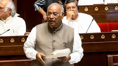 मल्लिकार्जुन खरगे ने किया मनु स्मृति का जिक्र तो राज्यसभा में हंगामा, जेपी नड्डा बोले- जो कहा वो साबित करें - mallikarjun kharge mentions manusmriti uproar in rajya ...