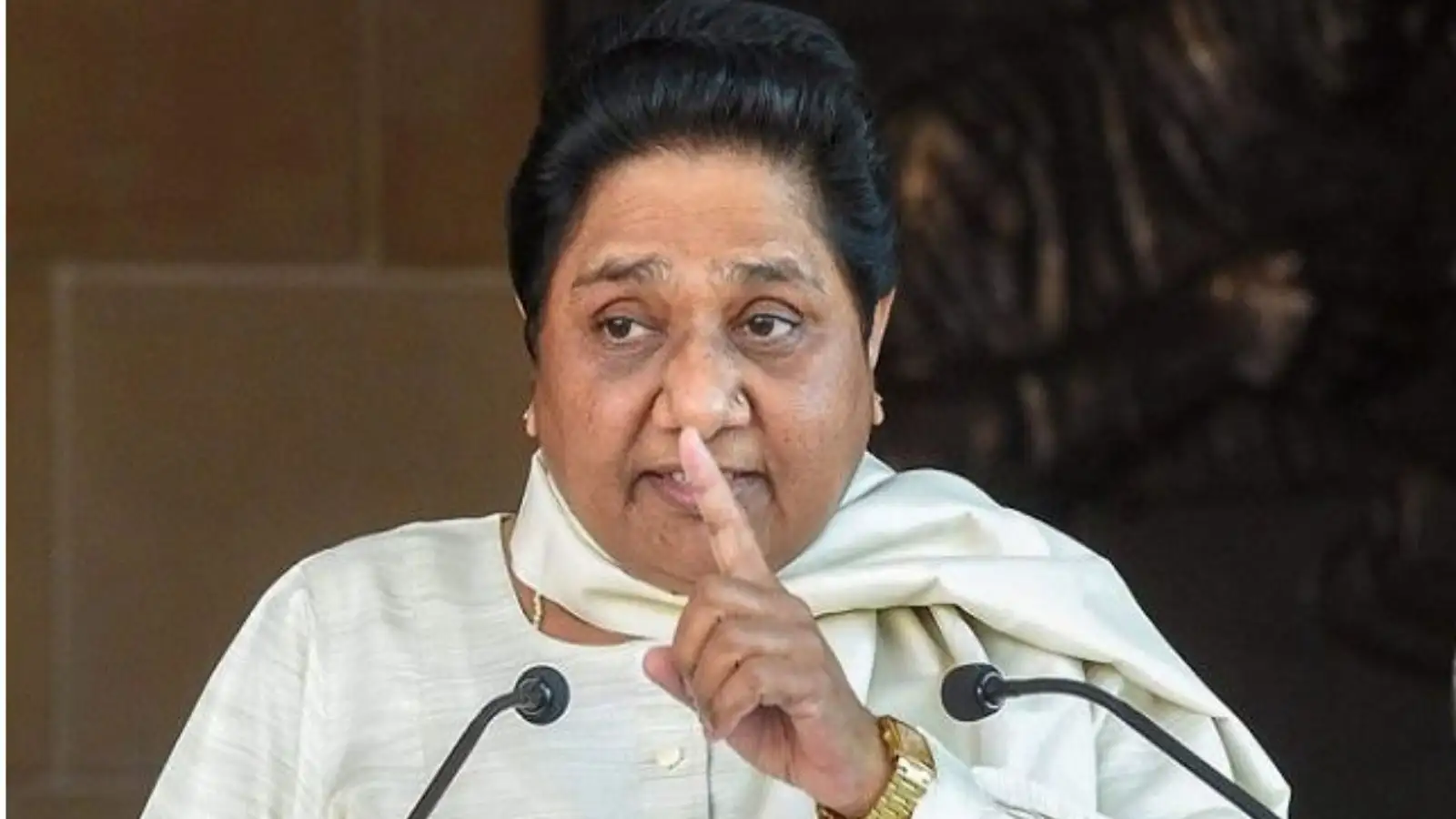 आकाश आनंद पर मायावती का फिर यू-टर्न, कहा- यूपी चुनाव के टिकट मैं ही फाइनल करूंगी