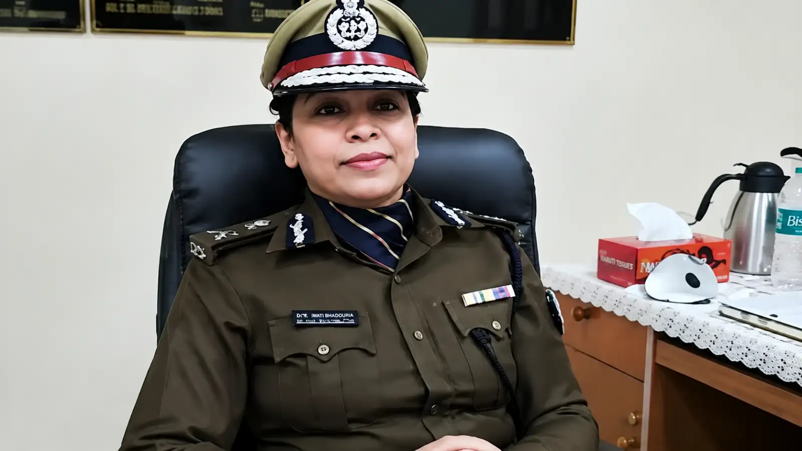 'हंटर वाली IPS मैडम' शोभा ओहटकर कौन हैं? जिन्हें सम्राट सरकार ने बनाया BSSC का अध्यक्ष