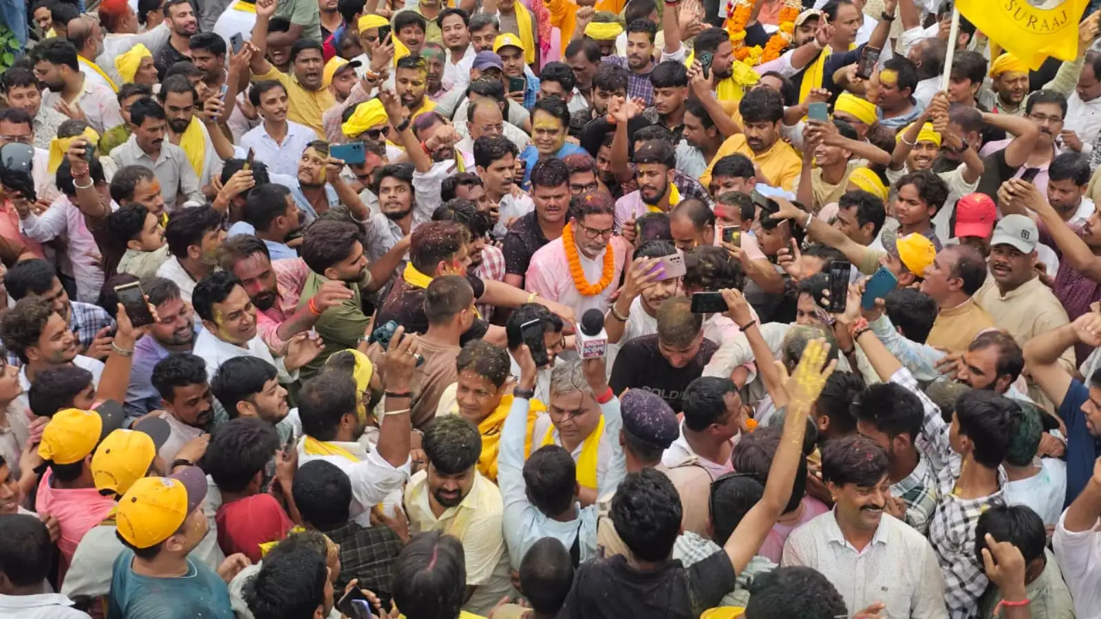 प्रशांत किशोर की डुगडुगी: भाजपा परिवार जागते रहो! सावधान रहो! रात अंधेरी है