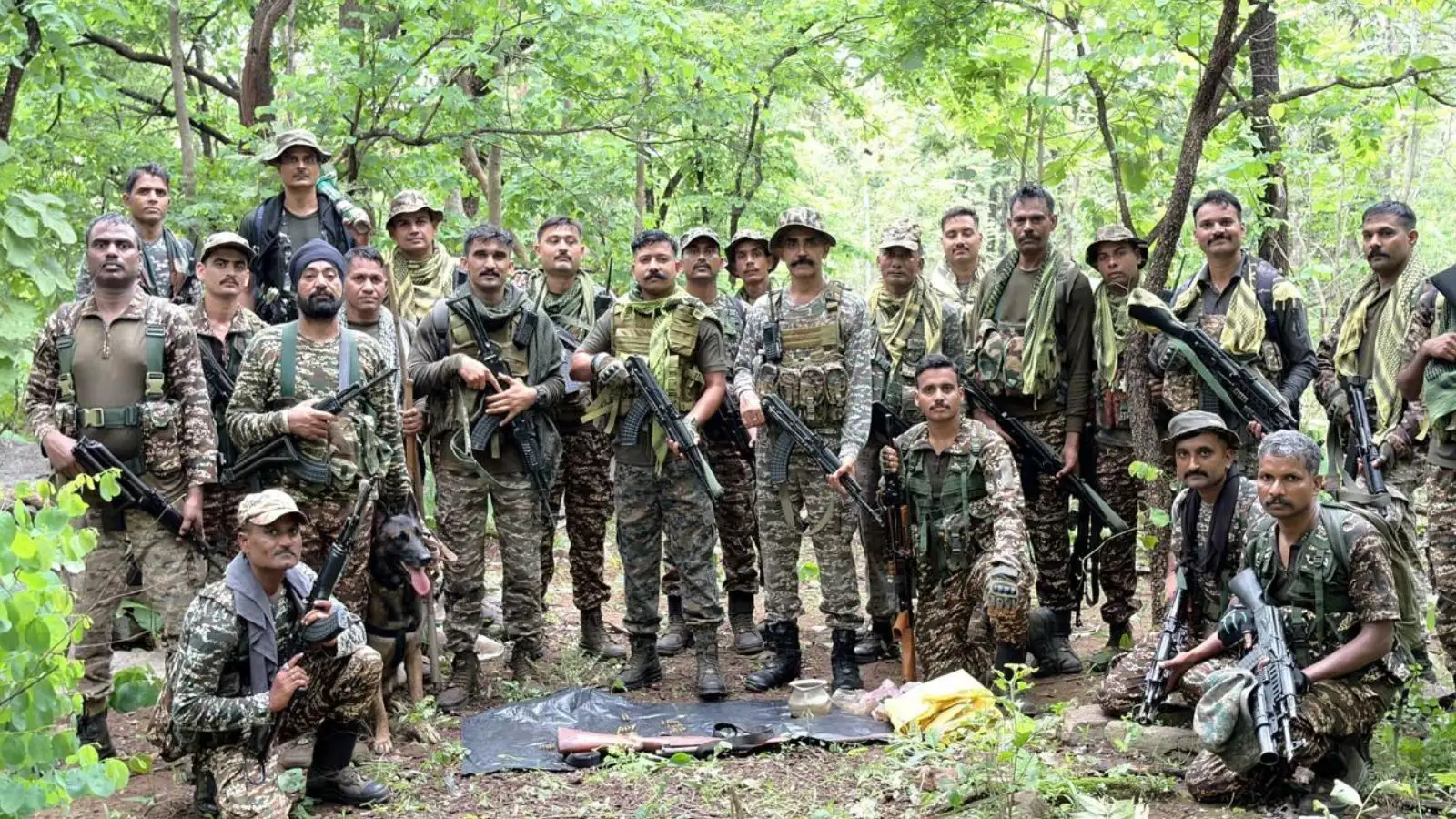 CRPF कैंप से 3 KM दूरी पर नक्सलियों ने डंप किए थे हथियार, सर्चिंग अभियान पर जवानों ने किया बरामद, मिशन पर थी टीम