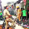 कॉस्मेटिक की बंद दुकान में आग, डेढ़ घंटे बाद पाया गया काबू