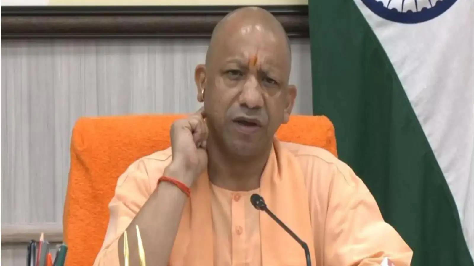 CM योगी के पिटारे से निकले 5 तोहफे, न्यूनतम मजदूरी से लेकर फ्री सफर तक, जानिए सब कुछ