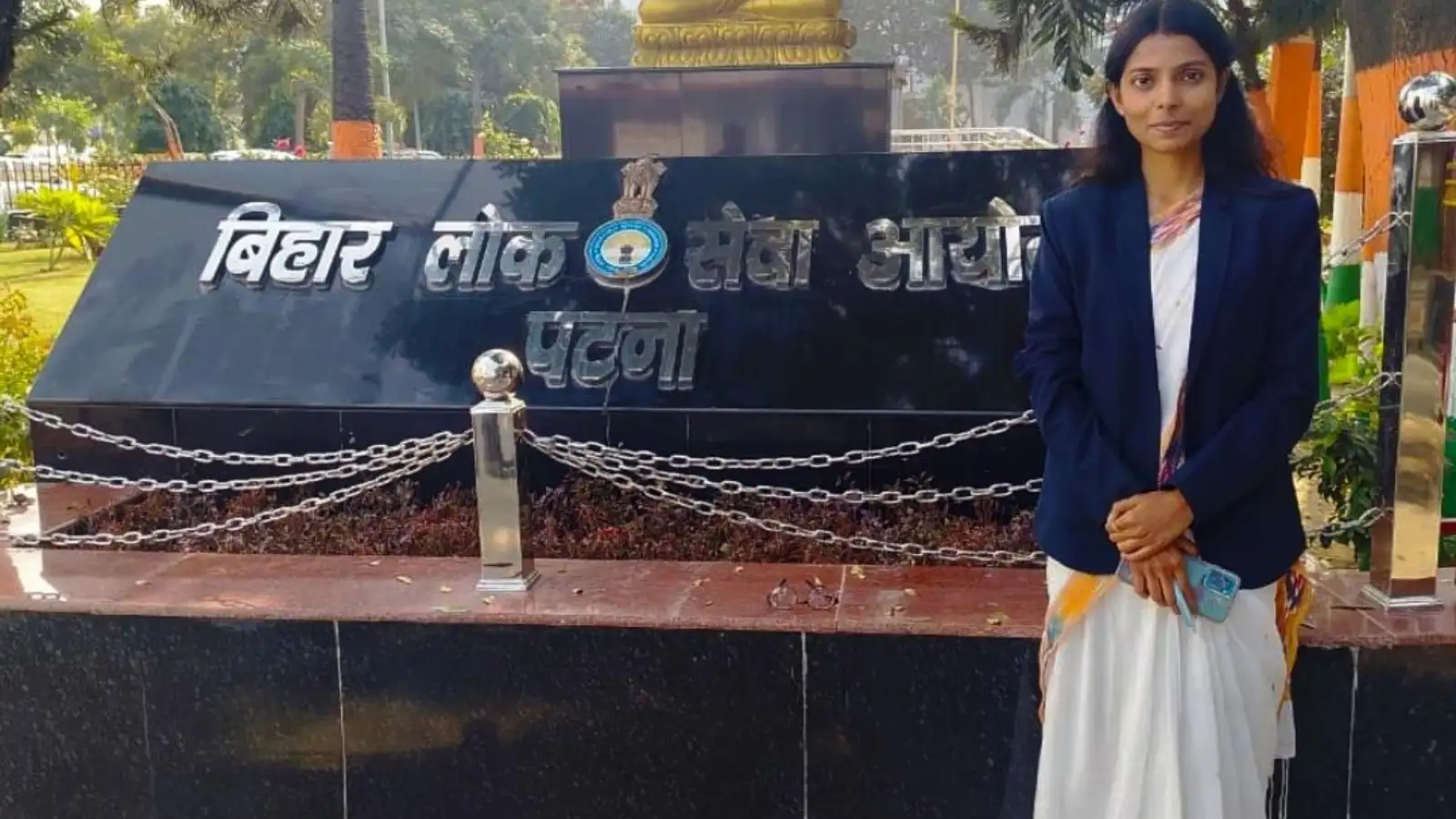 Success Story: परिवार चाहता था डाॅक्टर बने, UPSC के साथ की BPSC की तैयारी, सिवान की बेटी बन गई अफसर