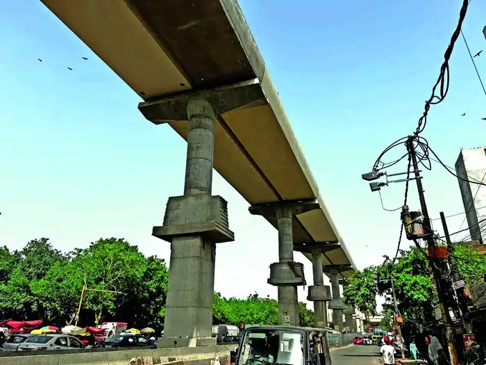 अगले साल से कुतुब मीनार से बदरपुर तक सिग्नल फ्री