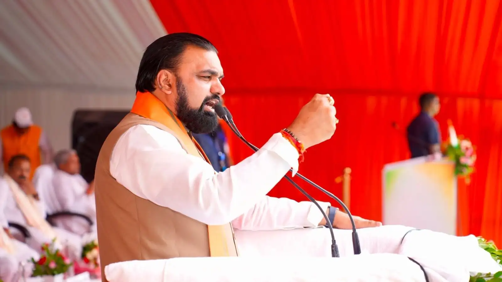 बिहार के स्कूल में पढ़ाई के लिए कम हैं शिक्षक तो रात 11 बजे कहां से आएंगे टीचर? सम्राट की घोषणा और हकीकत जानिए