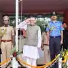 राज्यपाल संतोष गंगवार ने दुमका में फहराया राष्ट्रध्वज, बोले- परीक्षा प्रणाली की कमियों को दूर करने के लिए ठोस कदम