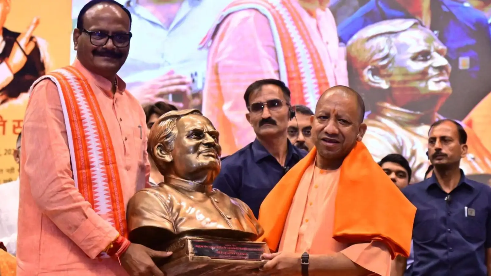 'अटलजी कहते थे राजनीति सत्ता सुख के लिए नहीं, जनसेवा और त्याग के लिए'; अटल स्मृति संध्या में बोले CM योगी