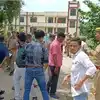 सीतापुर: जवाहर नवोदय विद्यालय में छात्रों का हंगामा, दूसरी मंजिल पर खुद को किया बंद, दौड़े-दौड़े पहुंचे DM