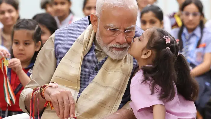 पीएम मोदी और बच्चों के बीच हुआ संवाद