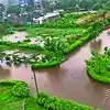 नालियां कर रहे साफ ताकि न भरे पानी