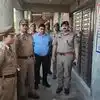 मऊ में गैंगस्टर के खिलाफ बड़ी कार्रवाई, 53.89 लाख का मकान कुर्क; अपराध की कमाई से बनाने का आरोप