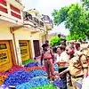 3.50 लाख के एक्सपायरी टॉफी-बिस्कुट बरामद