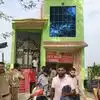अलीगढ़ के होटल में चल रहा था देह व्यापार, पुलिस ने मारा छापा, 7 लड़कियां समेत 13 लोग हिरासत में
