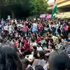 महिलाओं के खिलाफ यौन हिंसा पर फूटा छात्रों का गुस्सा, SFI ने दिल्ली सचिवालय तक निकाला मार्च