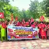 सामाजिक सुरक्षा और 42 हज़ार रुपये सैलरी की मांग, प्रदर्शन