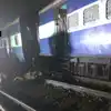 महाराष्ट्र: पटरी से उतरे मुंबई-हावड़ा मेल के तीन डिब्बे, 12 ट्रेनें ...