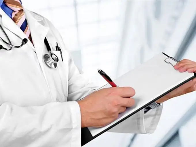 डॉक्टर की पर्ची में होते हैं ये कोड, जानें मतलब