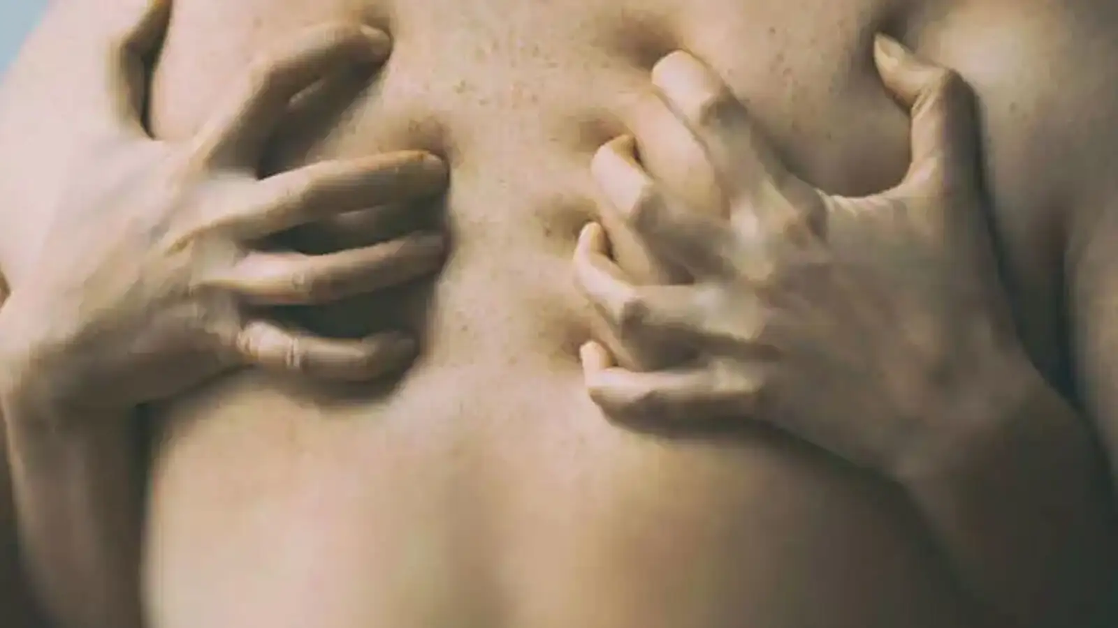 Toglarda yalangoch yigitlar