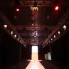 Zhang Yao Yang Ramp Walk Viral Video,फैशन जगत का वह VIDEO जिस पर बरसा ...