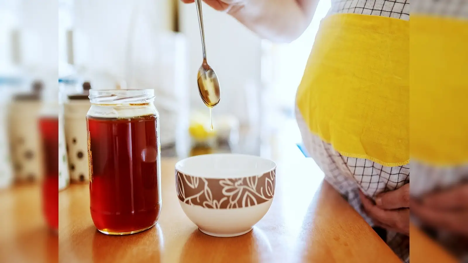 Can Pregnant Woman Eat Honey,गर्भावस्था में कब शुरू कर सकते हैं शहद ...