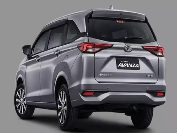 Toyota Avanza India Launch,Toyota Avanza भारत में Maruti Ertiga और Kia ...