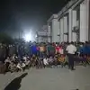 Children created a ruckus when insects were found in food in Kushinagar ...