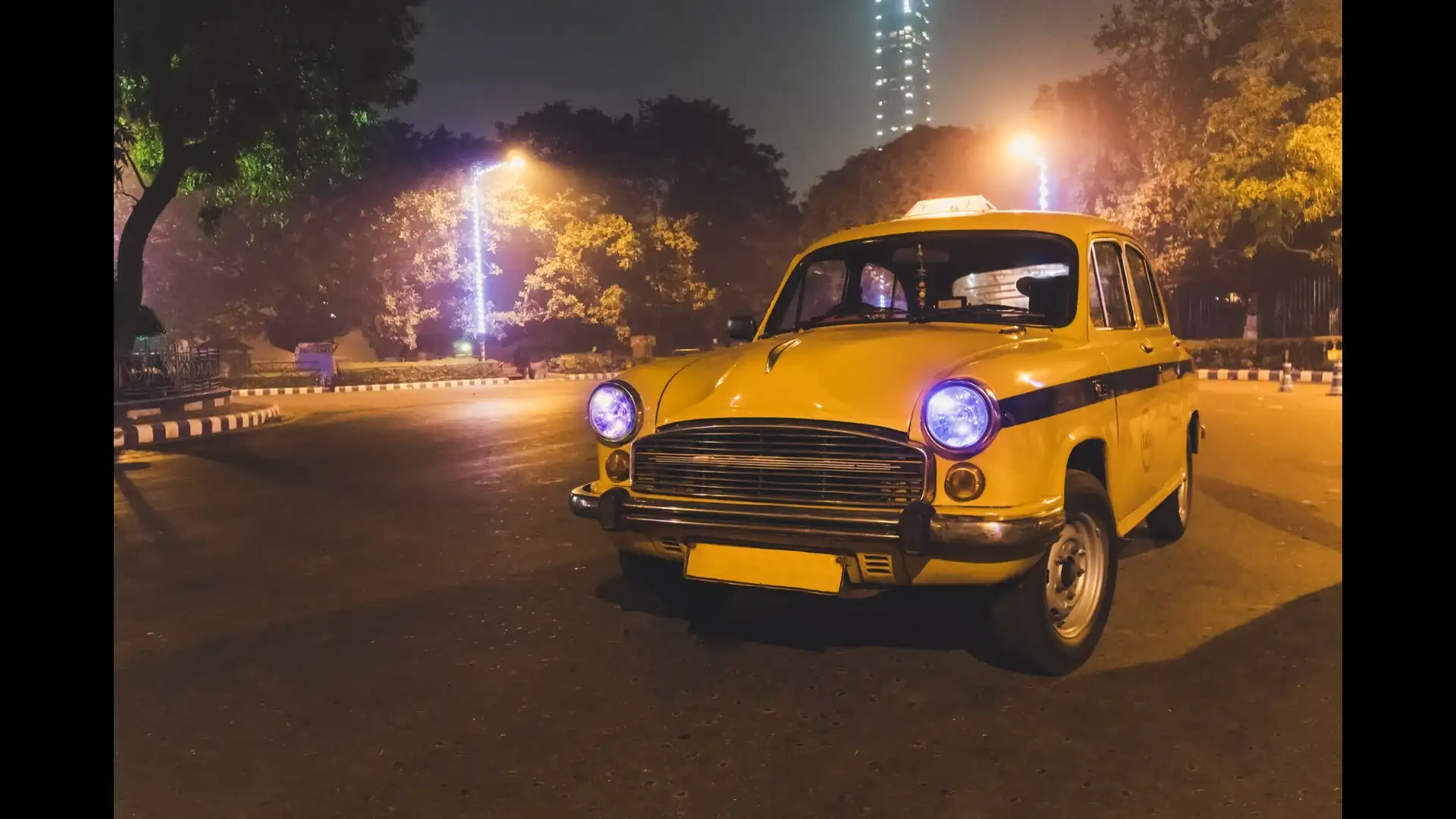 Kaali-Peeli: How Mumbai's Taxis Got Their Black and Yellow Colours