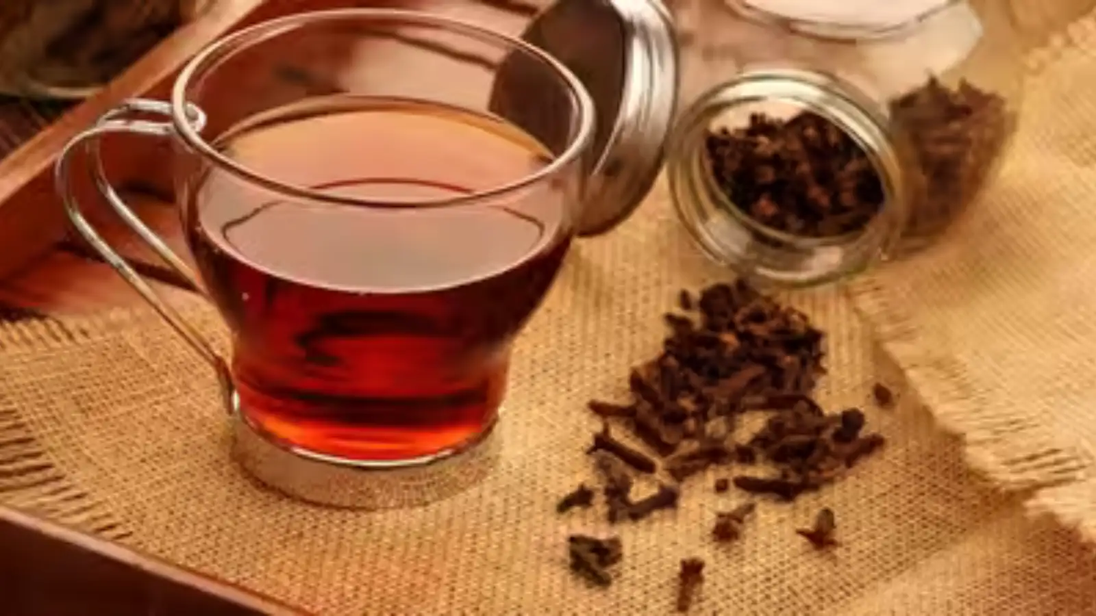 What Happens When You Add Cloves and Honey to Green Tea