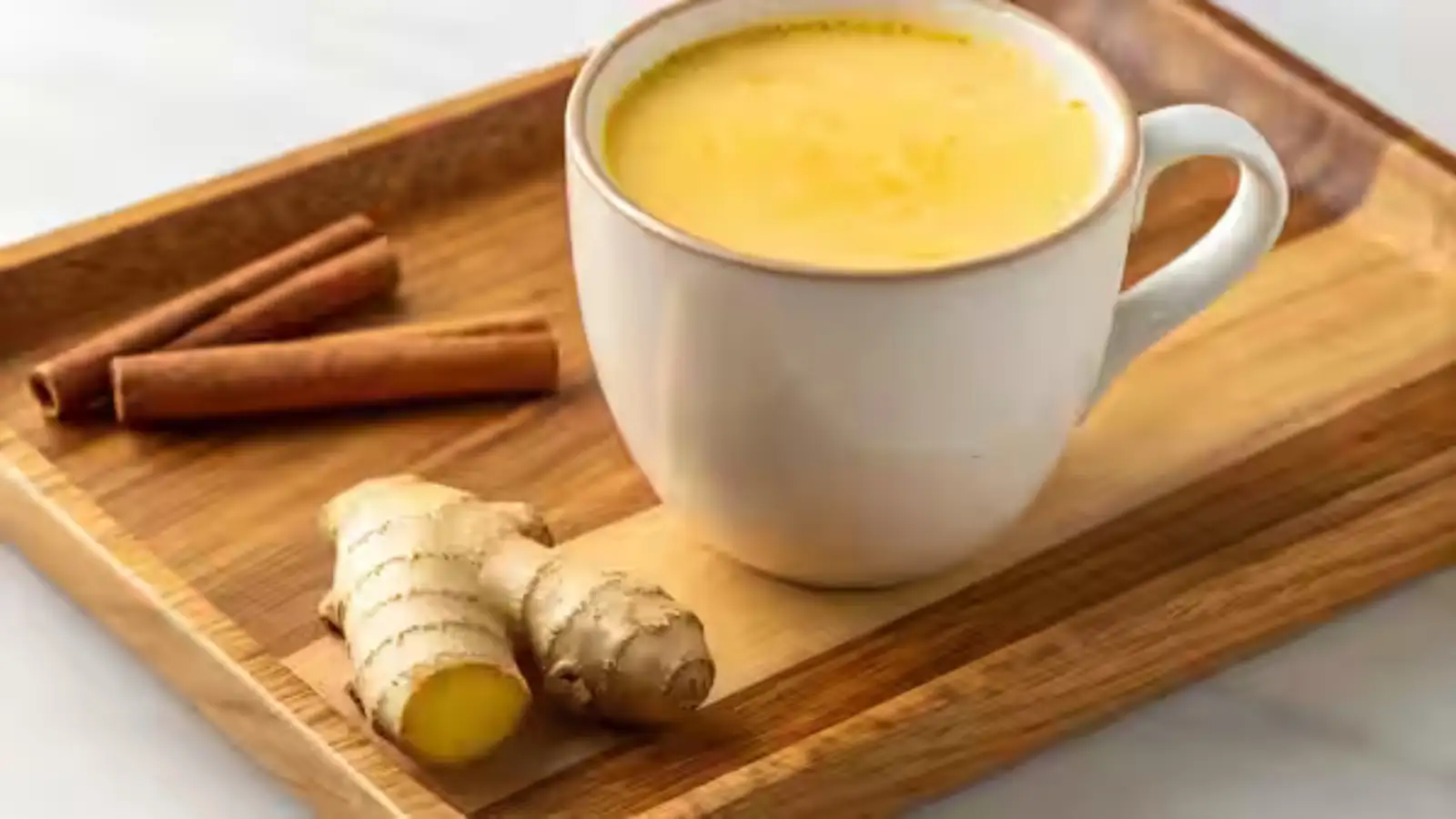 11-Herbs to Add to Milk for Immunity