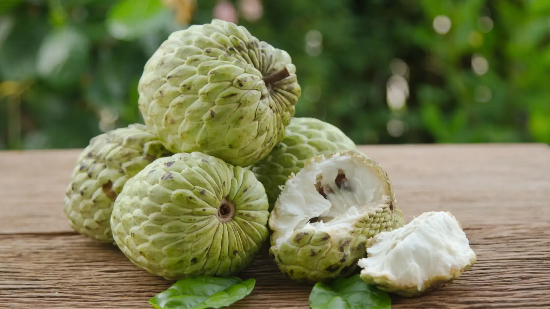 Custard Apple Buying Tips: How to Pick Ripe and Fresh Fruits