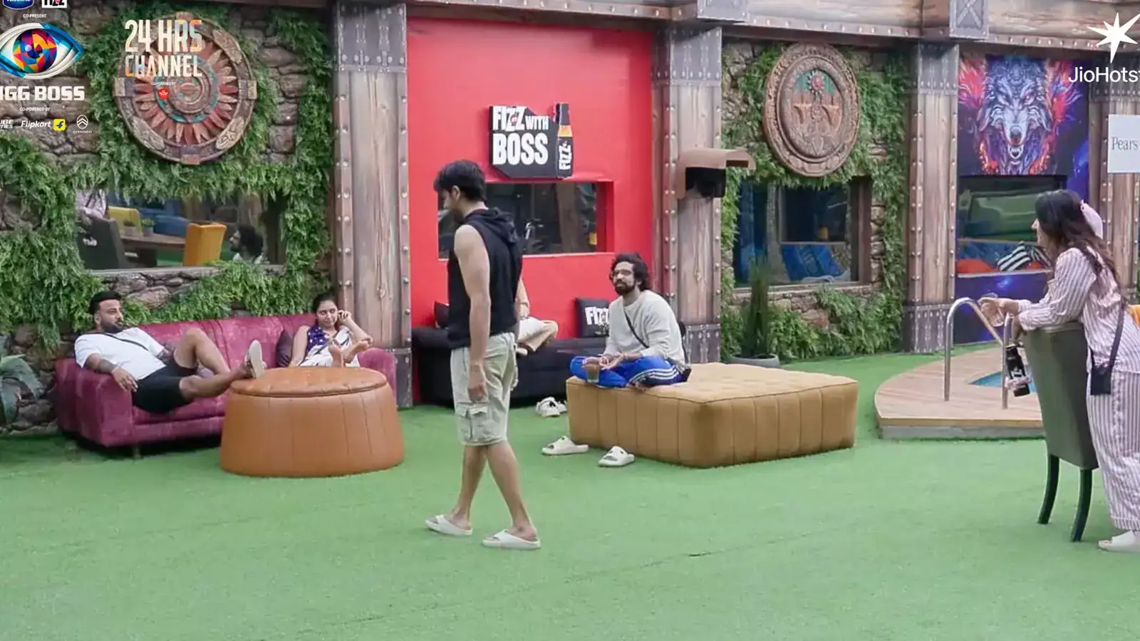 Bigg Boss 19: 'टिकट टू फिनाले' जीत इस कंटेस्टेंट ने उड़ाए सबके होश, बना घर का कैप्टन और मिली ये स्पेशल पावर!