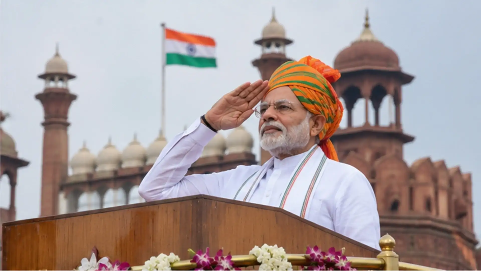 Why Does the Prime Minister Hoist the National Flag at Red Fort?
