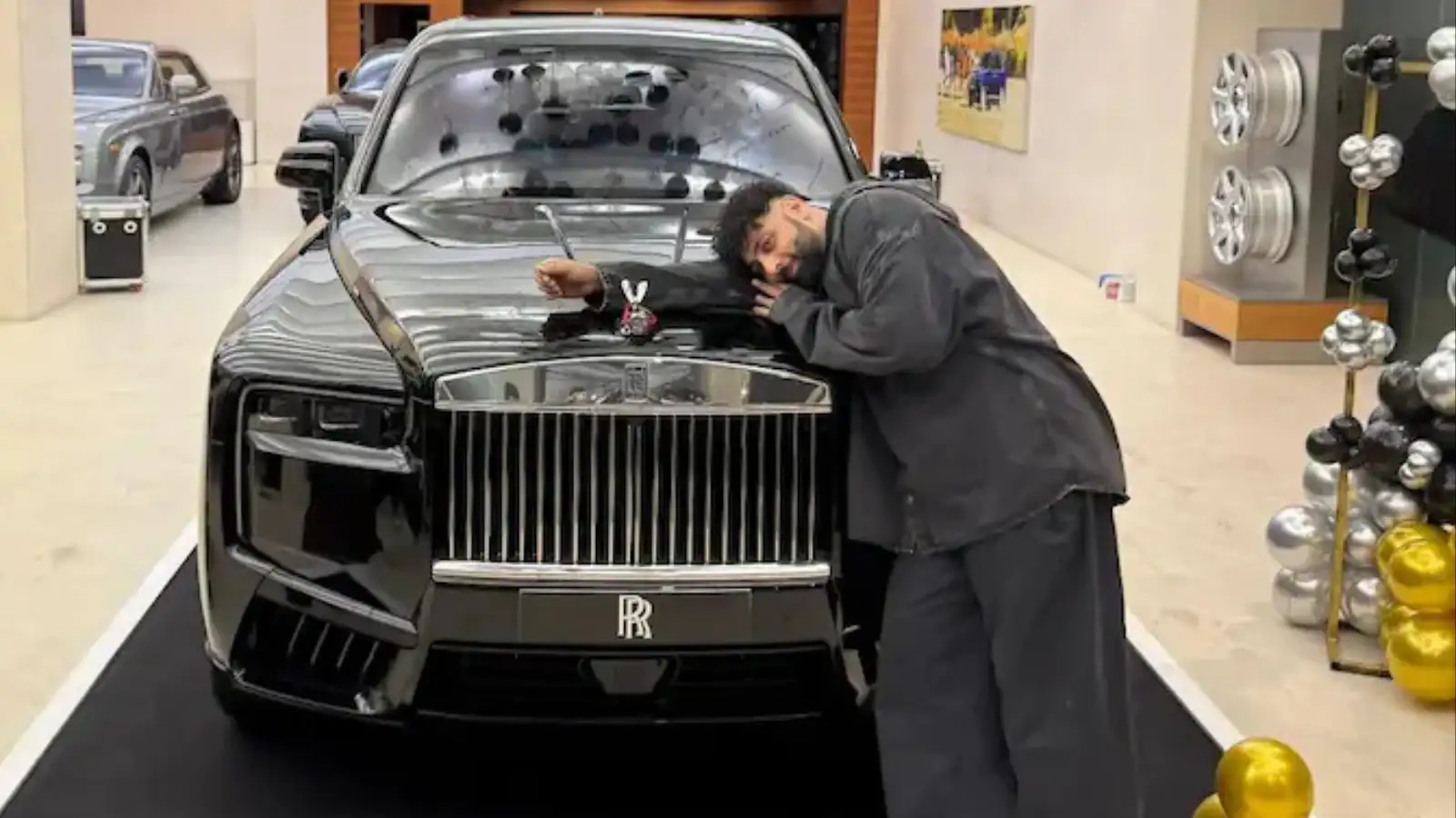 बादशाह ने खरीदी 12.5 करोड़ की Rolls Royce Cullinan एसयूवी, डीजे वाले बाबू कभी दिल्ली में Zen पर घूमते थे