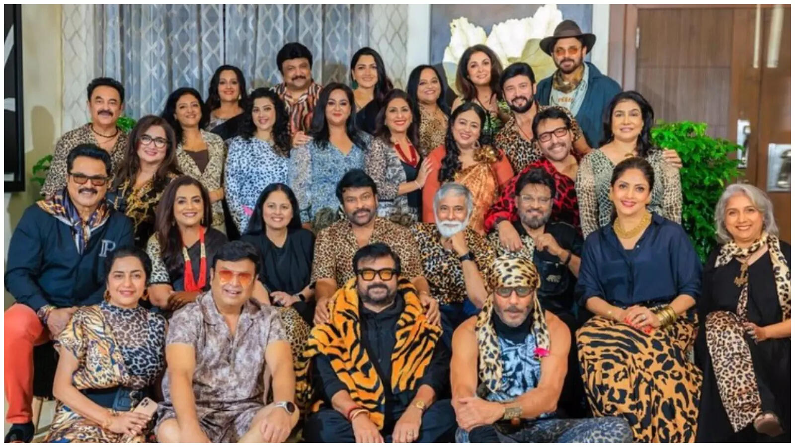 1 तस्‍वीर और 80 के दशक के 28 सुपरस्‍टार्स, बताइए इनमें से कितनों को पहचान पाए हैं आप?