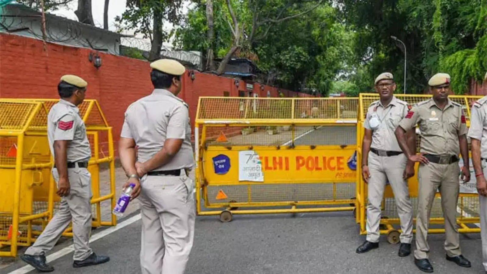 Delhi Acid Attack Case Takes Shocking Turn: Victim’s Father Confesses ...