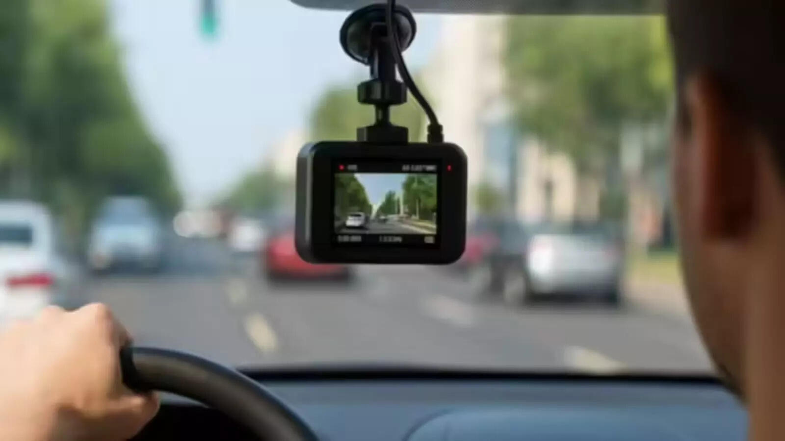 Dashcam क्या होता है और कार के लिए क्यों होता है जरूरी, जानें इसके बारे में हर एक डिटेल