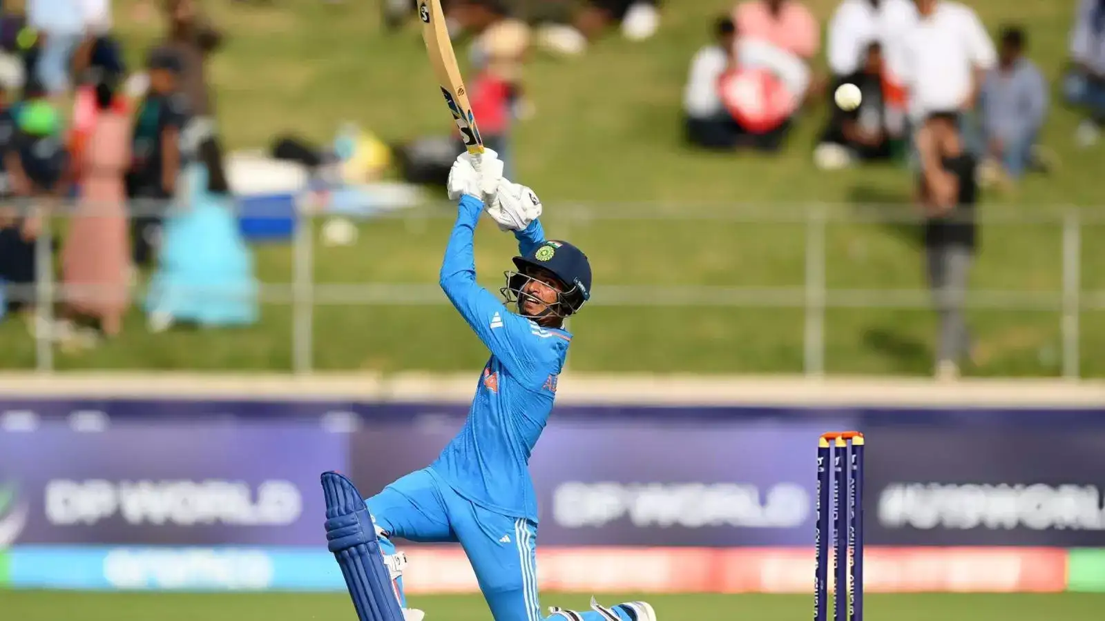 20 साल के आदर्श सिंह ने ठोका तूफानी दोहरा शतक, 26 बॉल में 100 से 200 पर पहुंच गए