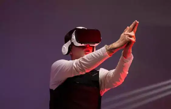 Game On: How AR And VR Are Changing The Way We Play