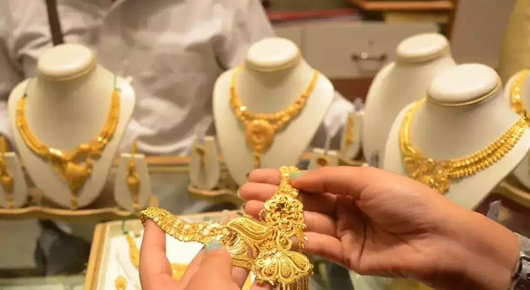 Gold Rates Fall Today: Current 22K & 24K Rates in City on Dec 22