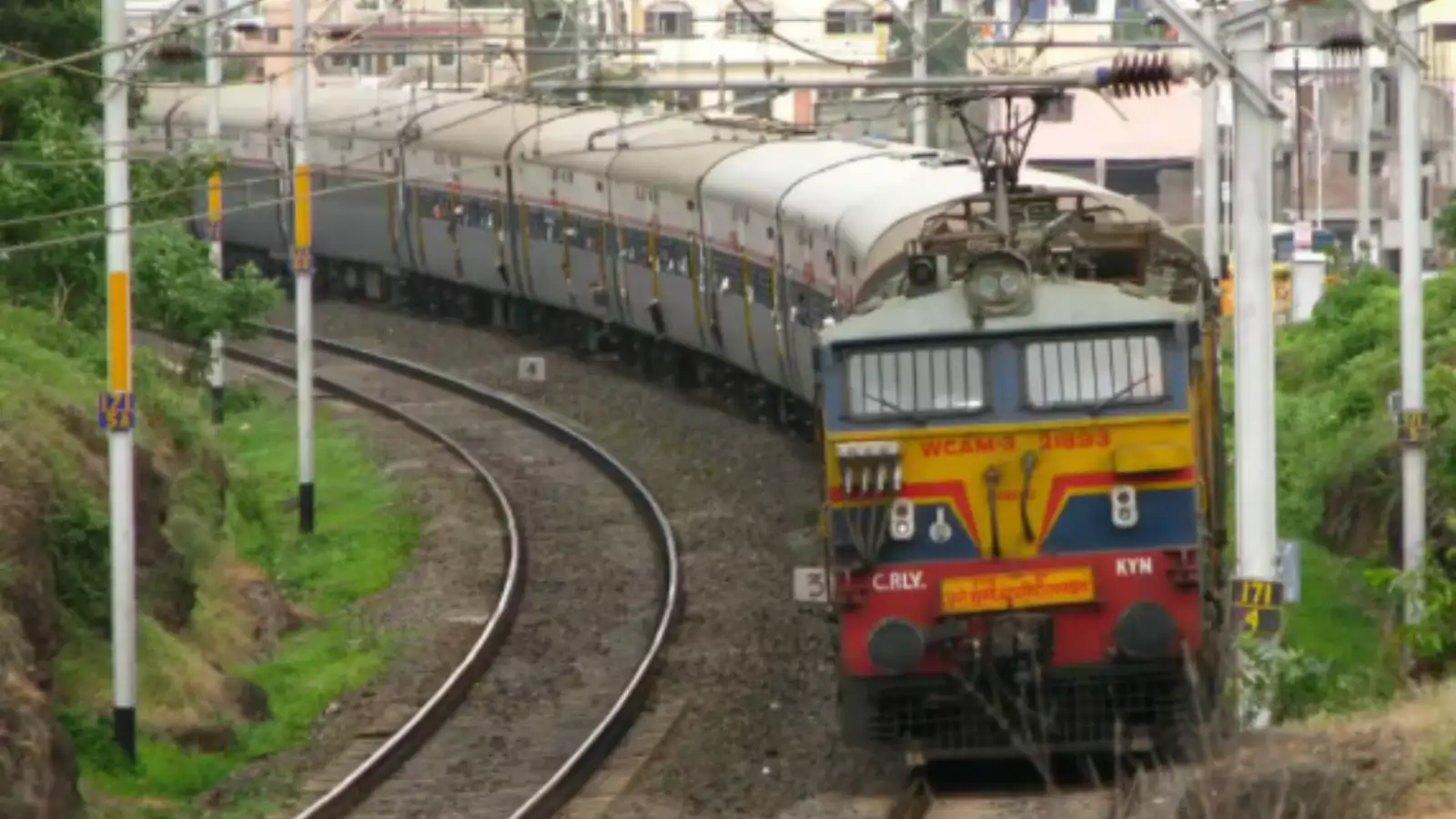 Train Cancelled News: Indian Railways Cancels Multiple Trains Before Holi – Check Complete List