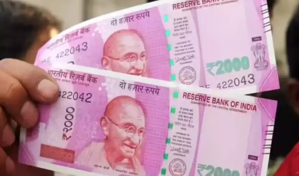 RBI Update on ₹2000 Notes: What to Do If You Still Have Them?