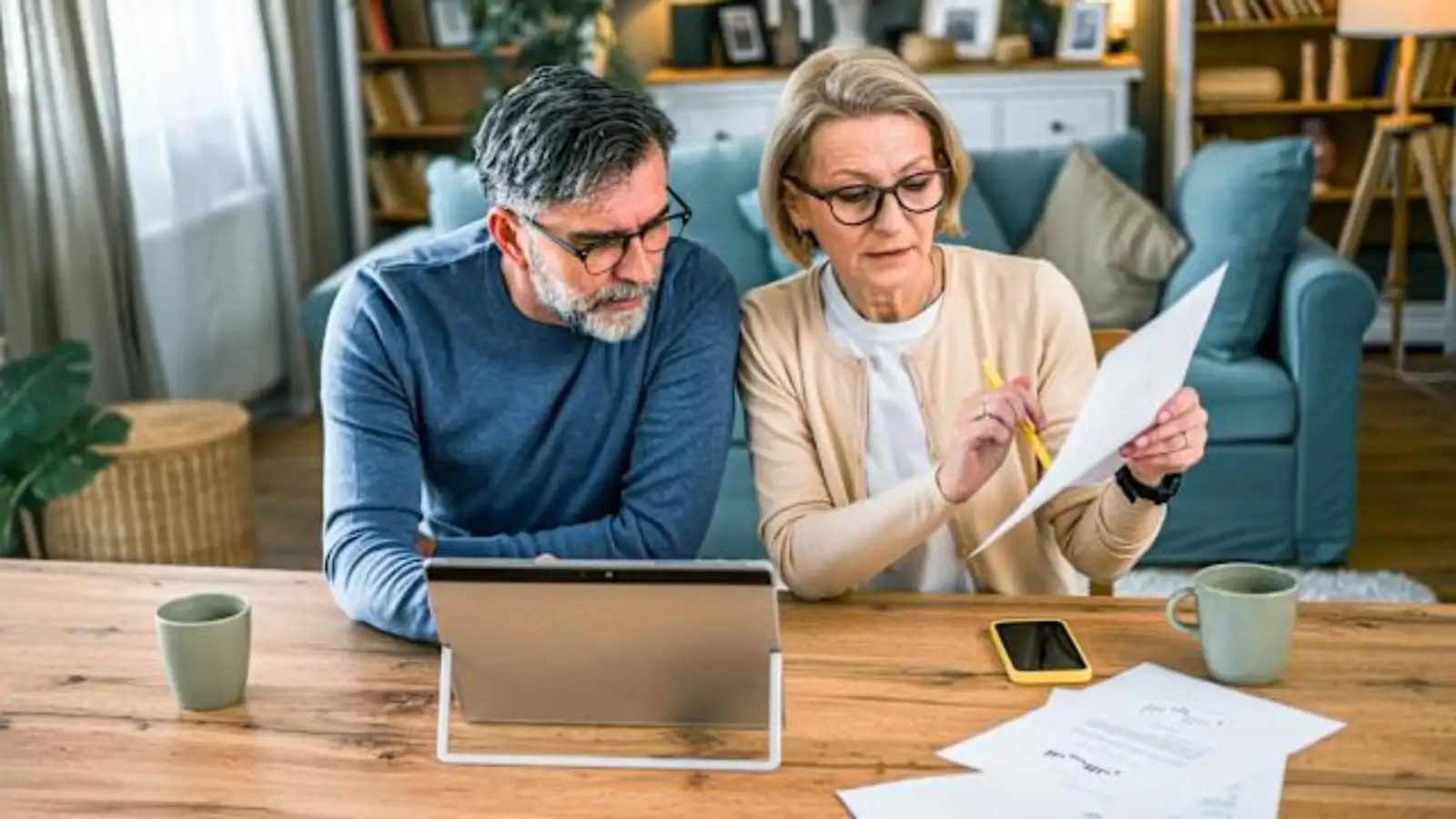 Senior Citizens Savings Account: जुलाई 2026 में किस बैंक के सेविंग्स अकाउंट पर मिल रहा सबसे ज्यादा ब्याज?