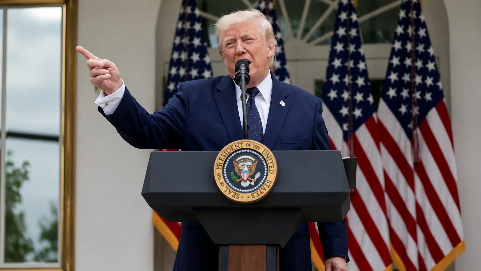 US-Iran War Escalation: Trump Warns of ‘Knock-Out’ Strike as US Bases Face Iranian Attacks