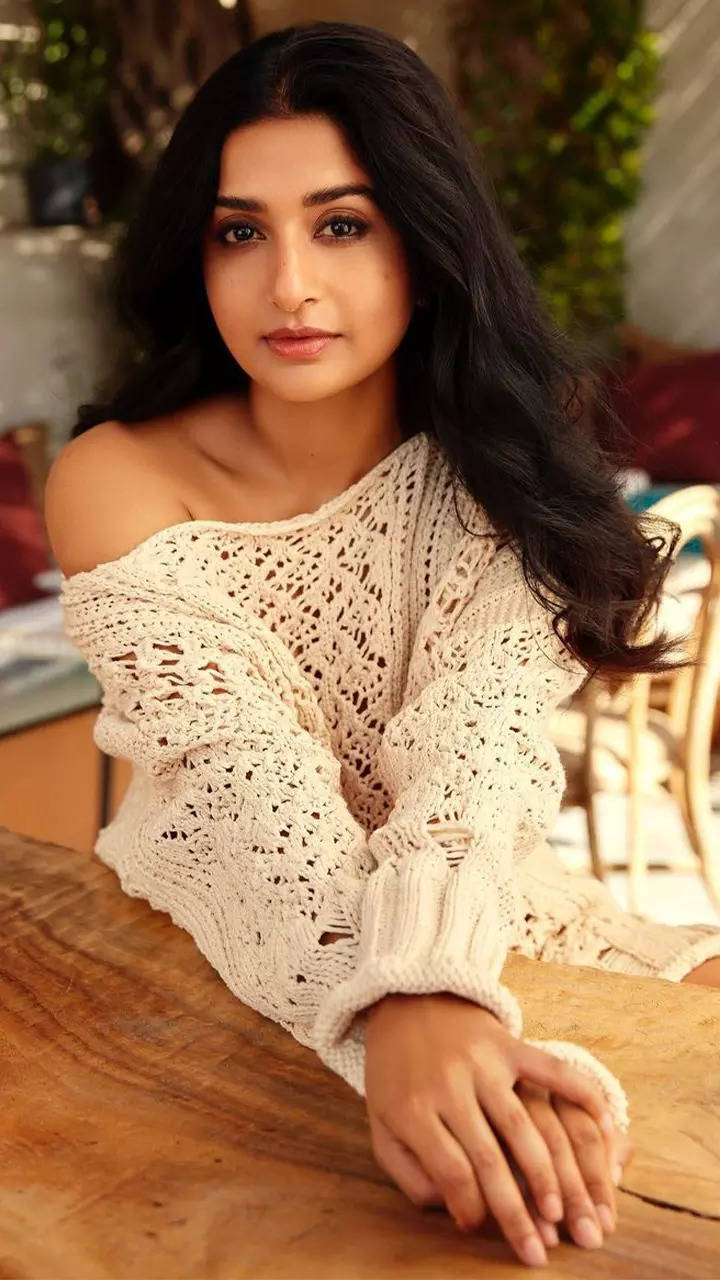 Actress Meera Jasmine marries engineer | nowrunning