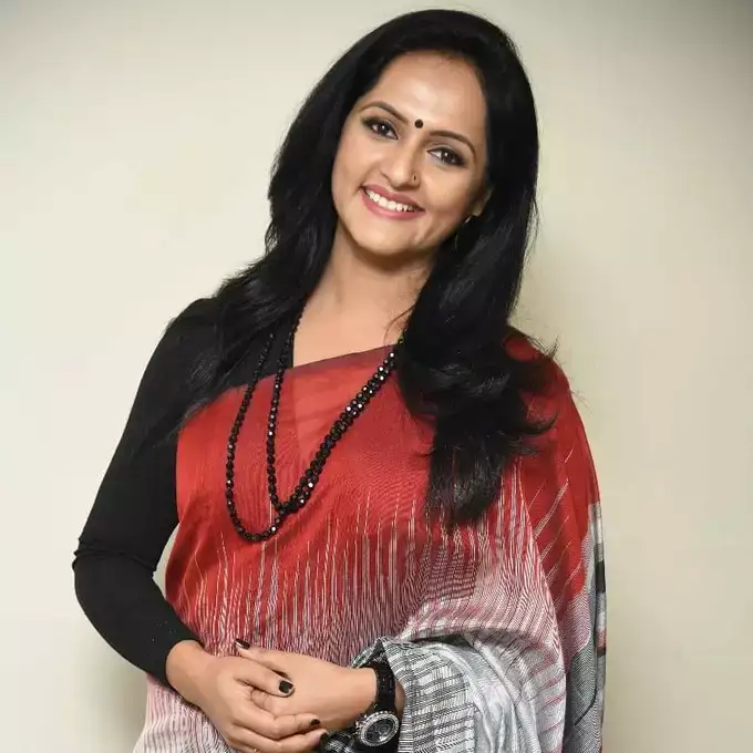 Actress Jyothi Rai: సెగలు పుట్టిస్తున్న 'గుప్పెడంత మనసు' జగతి.. చూస్తే  పోతుందిగా మతి - guppedantha manasu jagathi aka jyothi rai latest beautiful  photos - Samayam Telugu