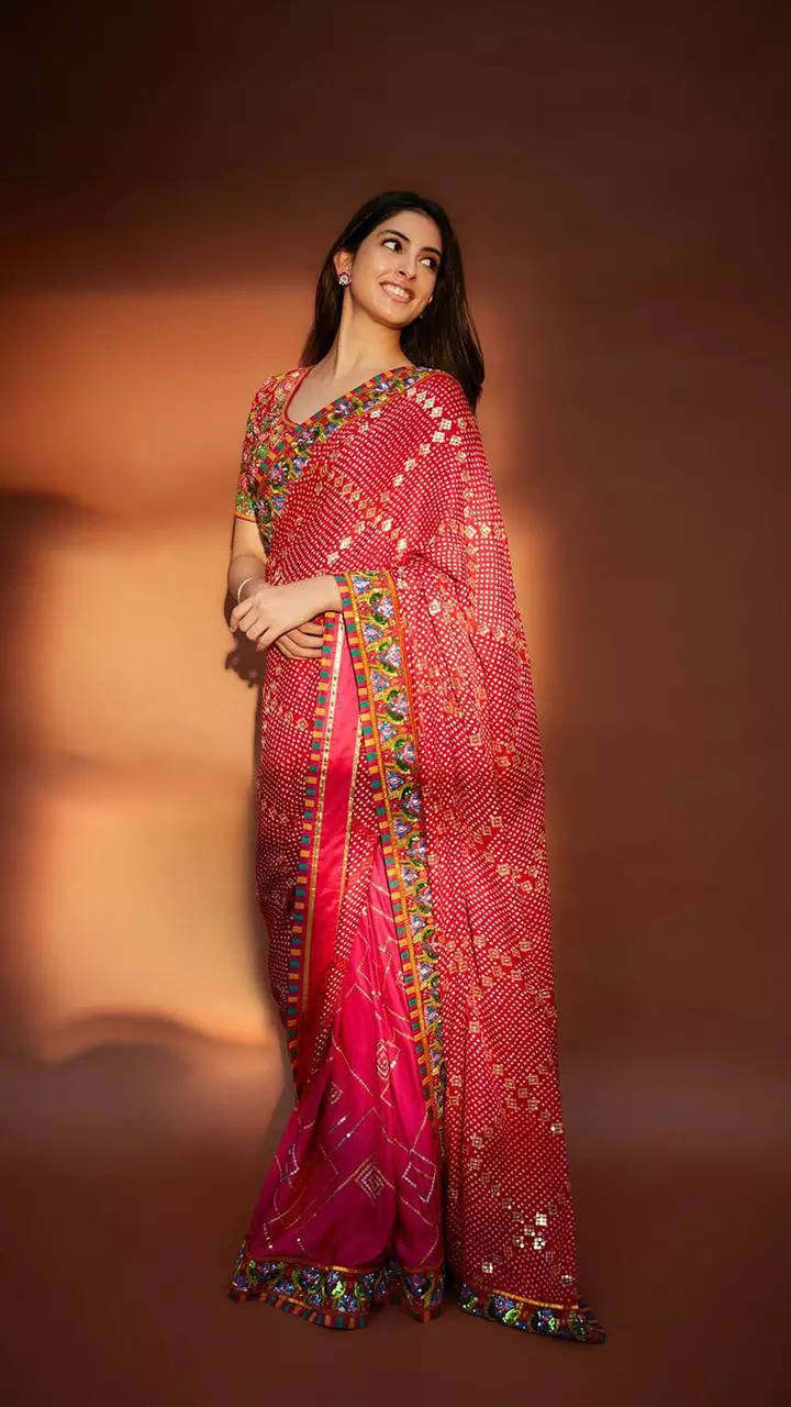 Navya Marouthu – Boutiquesarees.com