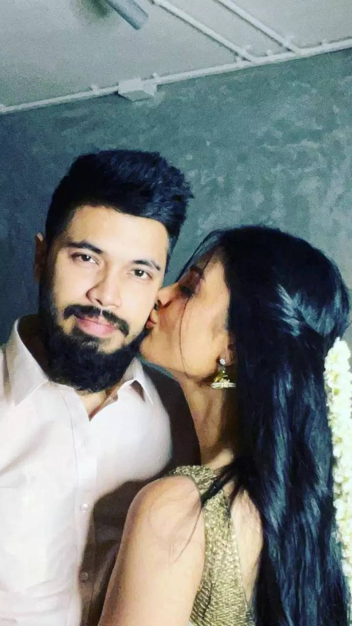 Randeep Hooda, Lin Laishram share first pics from wedding as husband and  wife